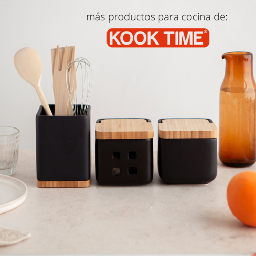 Kook Time salero de cocina con tapa de madera de bambú basculante Salero negro de cocina moderno con base de cerámica mate para usar como salero y azucarero o especieros 11.2 x 11.2 x 11.2 cm. 