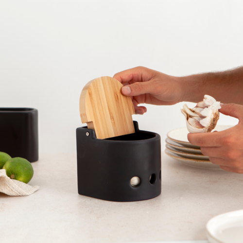 Bote de ajos cocina cermica y bamb SEMI - negro mate